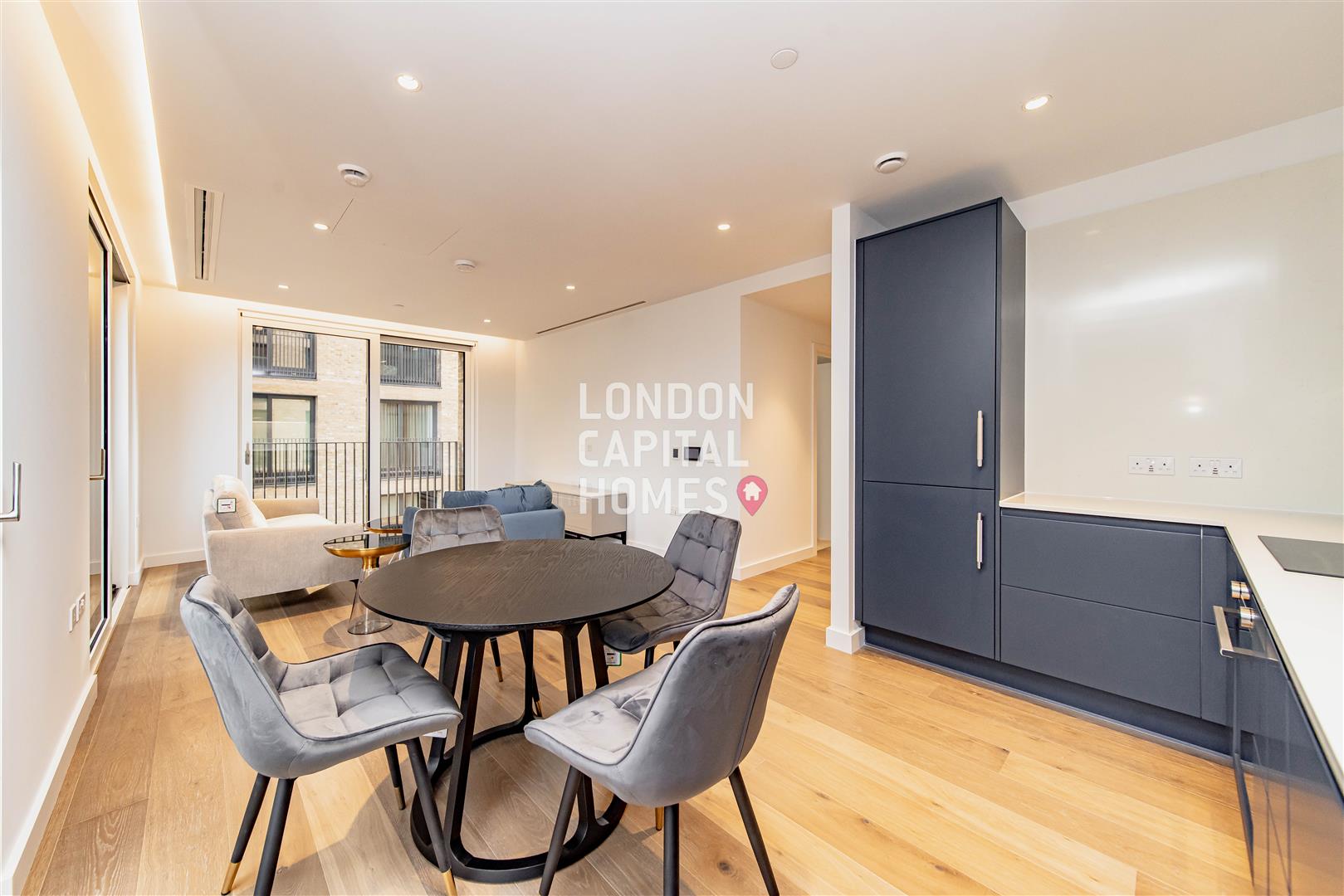 1 bed property in Sovereign Court, 5 Jubilee Walk, London